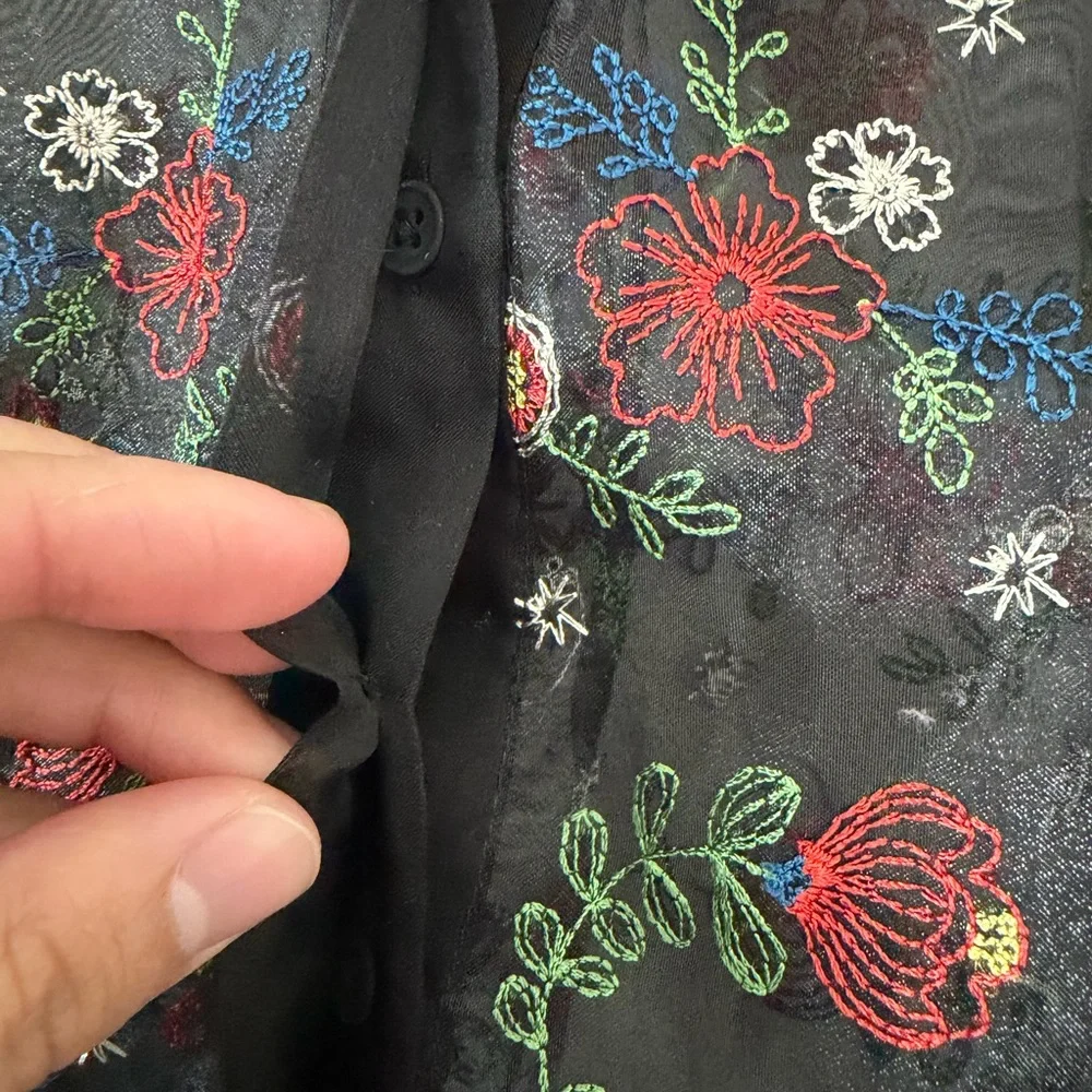 Elie Tahari Reina Embroidered Sheer Blouse size xs - Picture 8 of 13